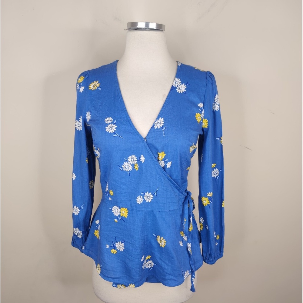Old Navy Wrap Top Floral Daisy